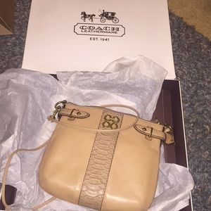 Tan coach leather crossbody purse
